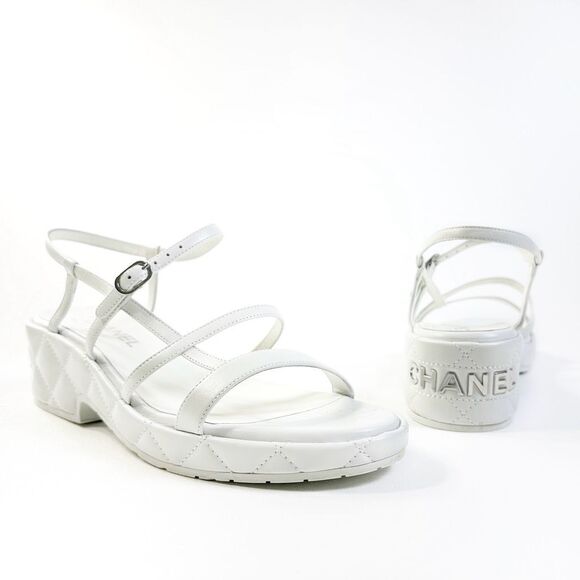 CHANEL Shoes - CHANEL 2023 White Quilted Leather Sandal Size 39 Open Toe Slingback Platform